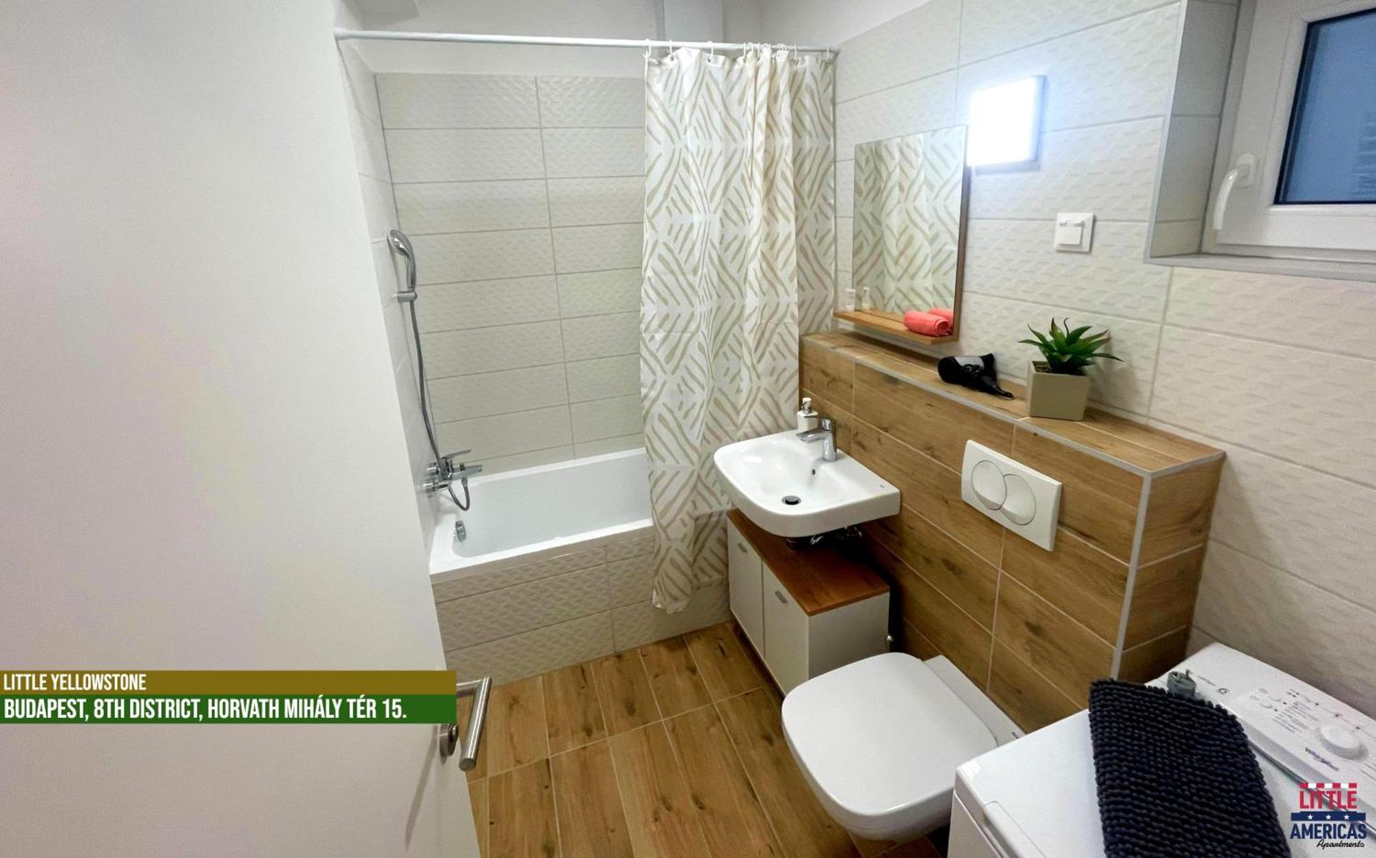 Little Americas National Parks Apartments Budapest Extérieur photo